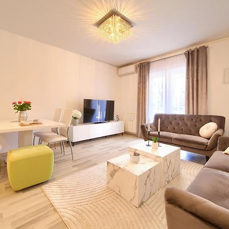 Apartmani Assa Krk Krk Town Eksteriør bilde