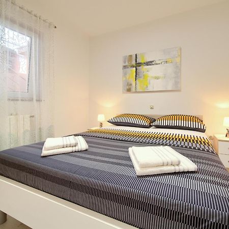 Apartmani Assa Krk Krk Town Eksteriør bilde