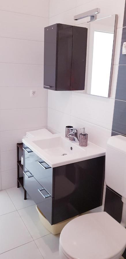 Apartmani Assa Krk Krk Town Eksteriør bilde