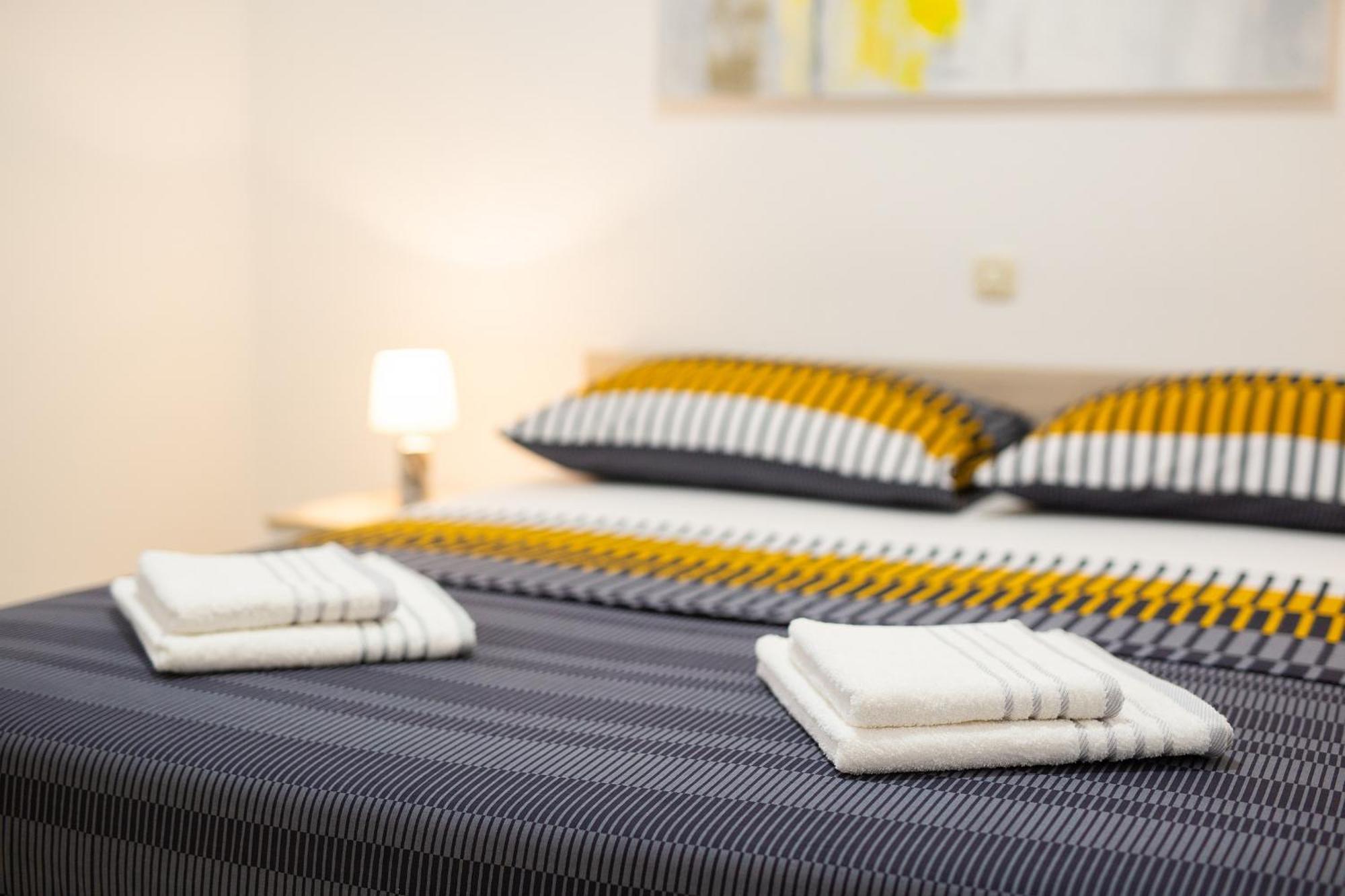 Apartmani Assa Krk Krk Town Eksteriør bilde